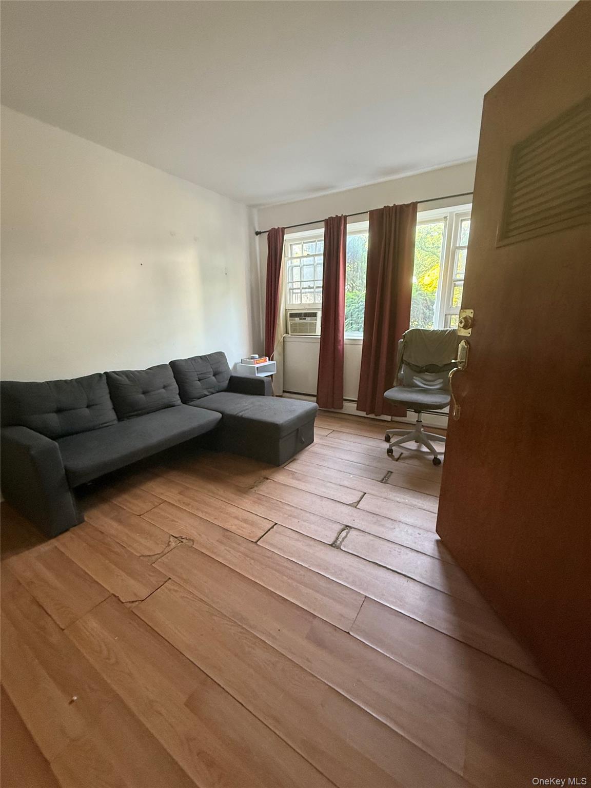 Single Family Desarc Road Queens, NY 11417, MLS-1010510-6