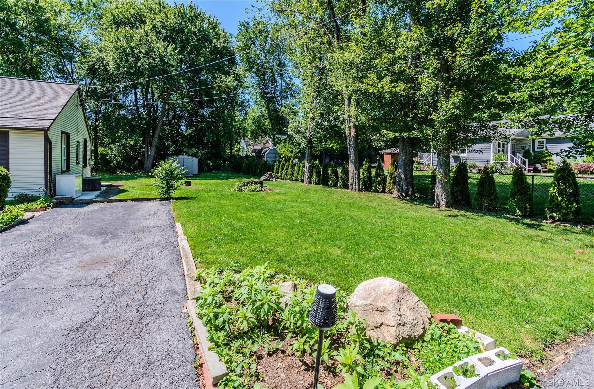 Single Family Maple Drive Putnam County, NY 10509, MLS-1010538-25