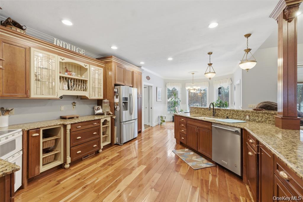 Single Family Foxwood Road  Ulster County, NY 12561, MLS-1010542-13