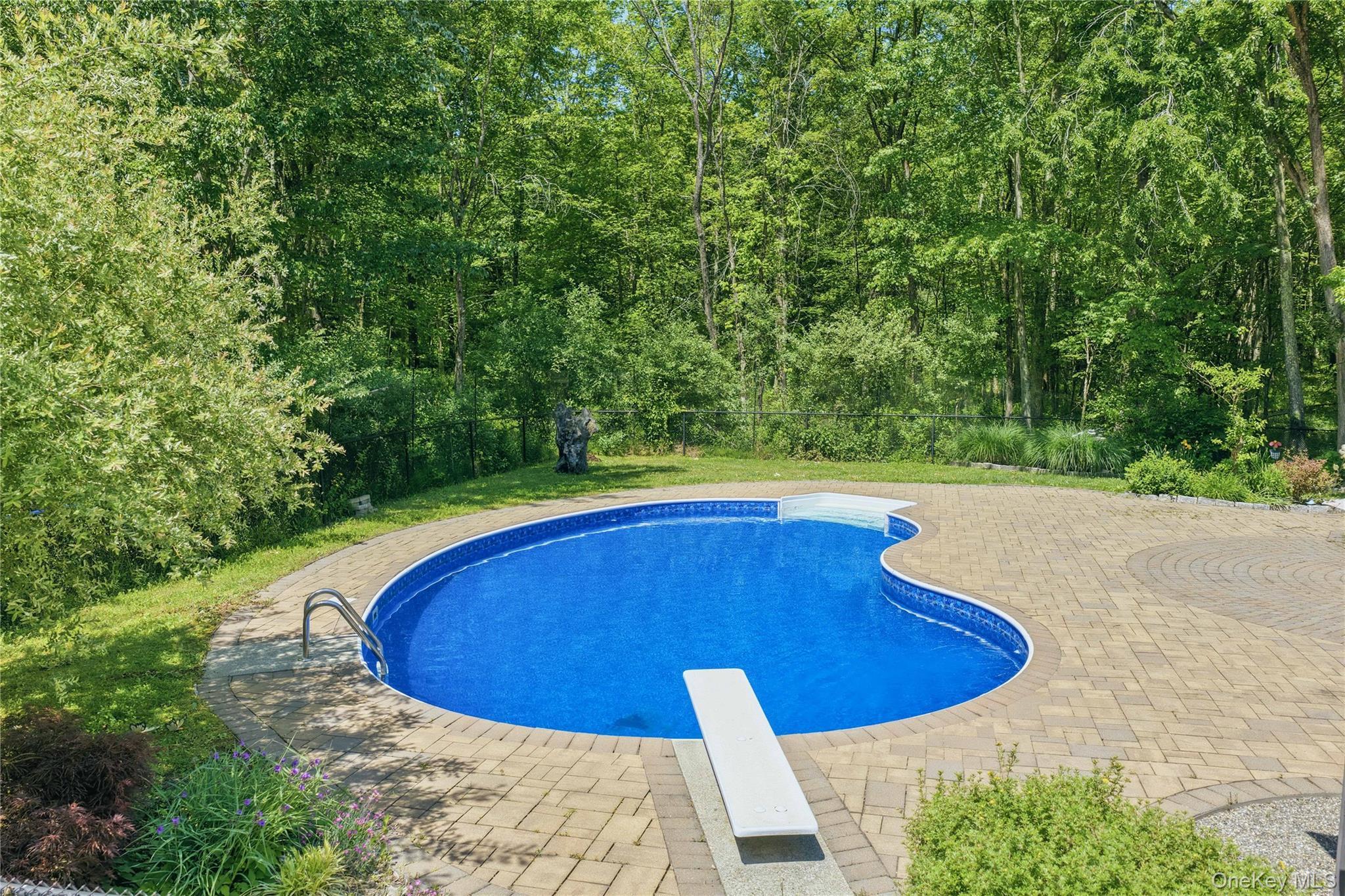 Single Family Foxwood Road  Ulster County, NY 12561, MLS-1010542-36