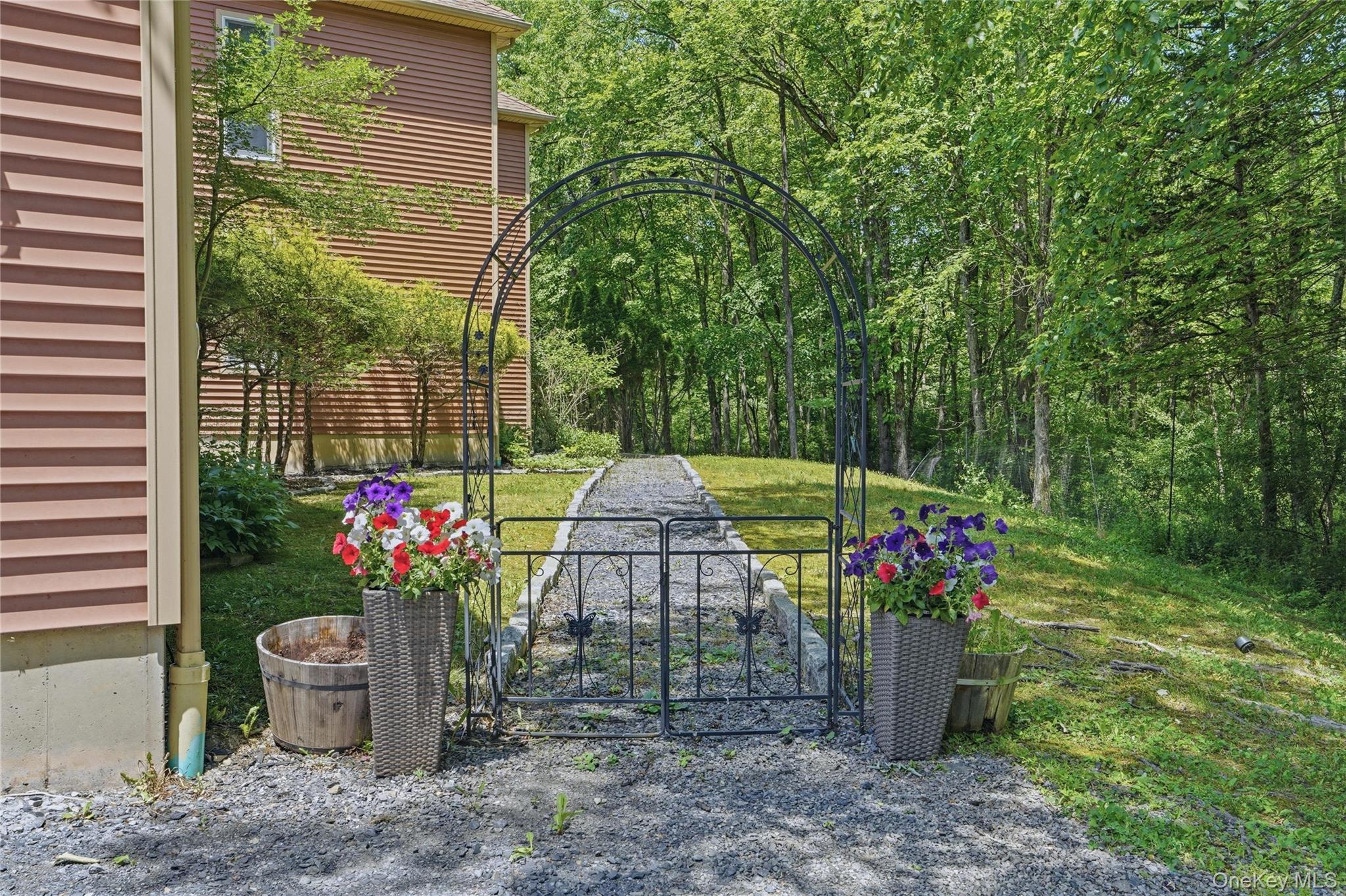 Single Family Foxwood Road  Ulster County, NY 12561, MLS-1010542-41