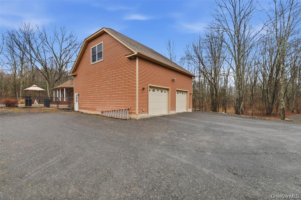 Single Family Foxwood Road  Ulster County, NY 12561, MLS-1010542-46