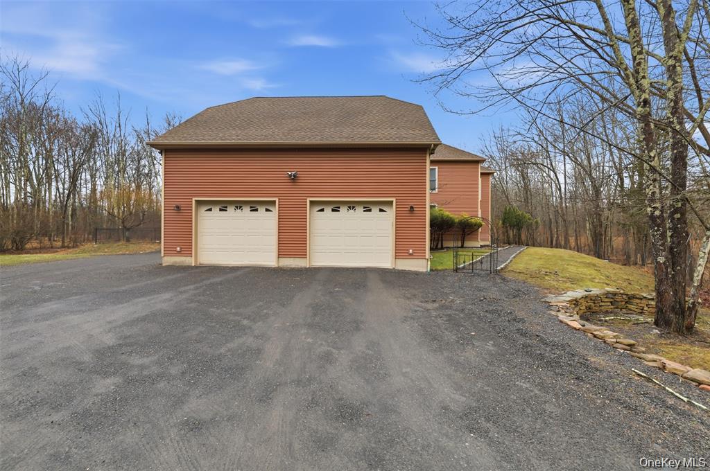 Single Family Foxwood Road  Ulster County, NY 12561, MLS-1010542-47