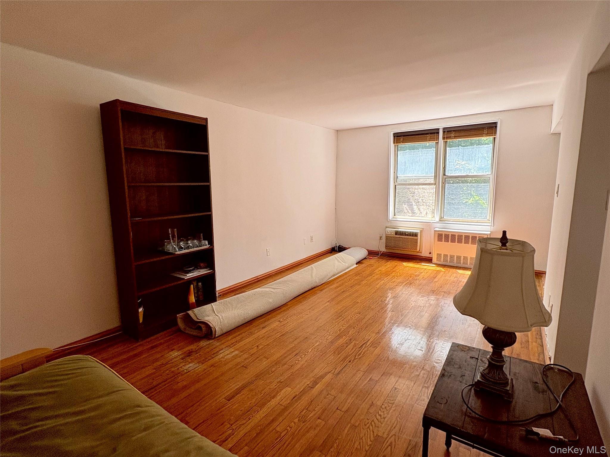 Apartment Thornton Pl Queens, NY 11375, MLS-1010543-5