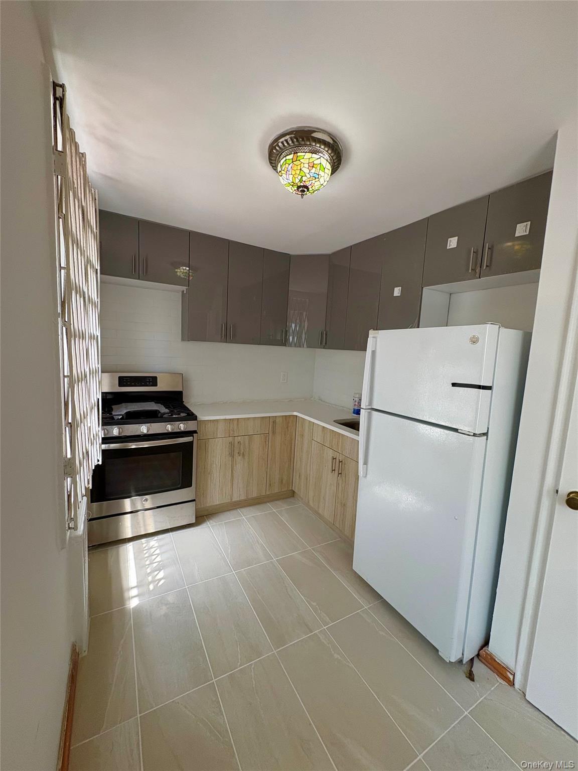 Apartment Thornton Pl Queens, NY 11375, MLS-1010543-7