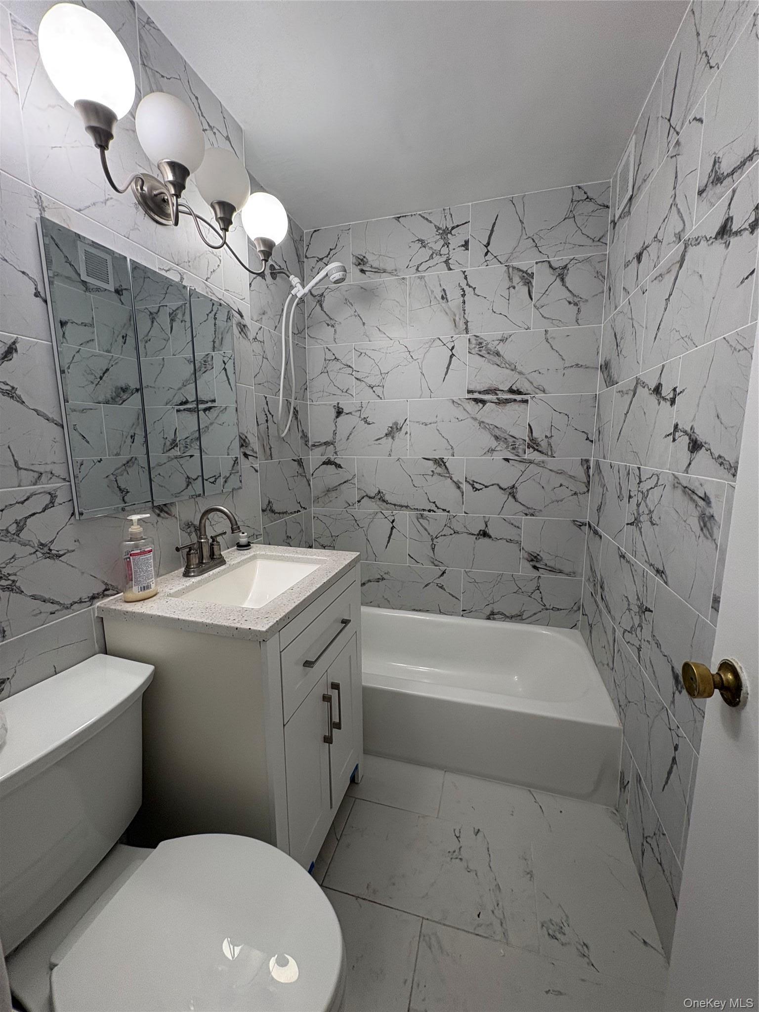 Apartment Thornton Pl Queens, NY 11375, MLS-1010543-8