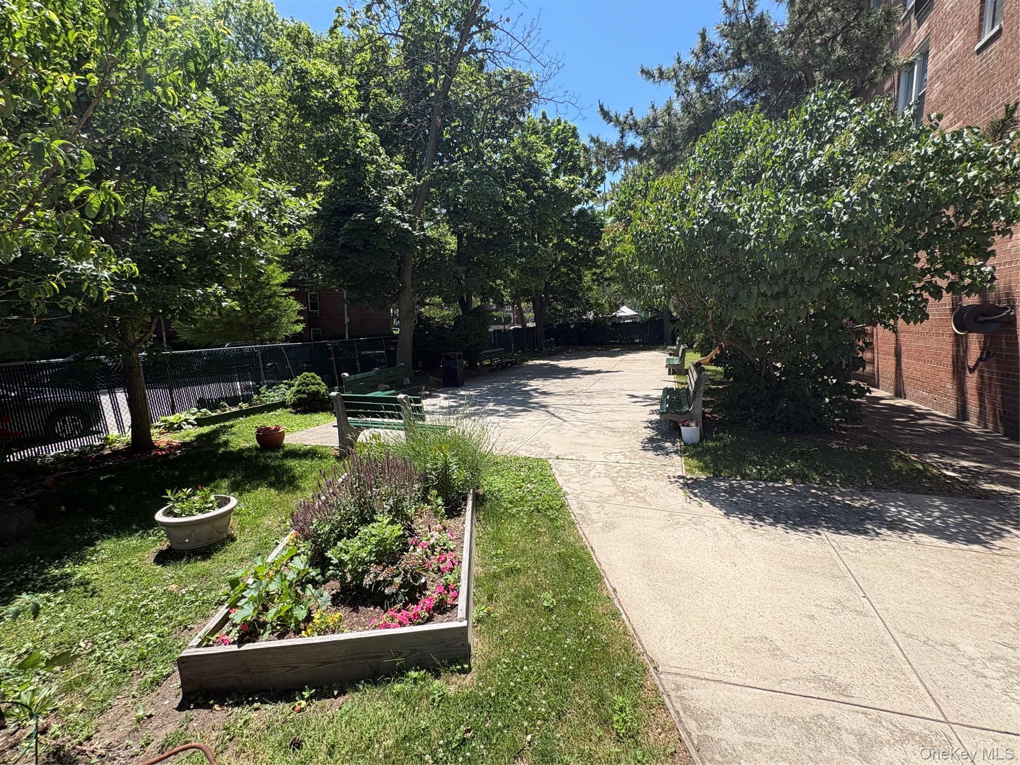 Apartment Thornton Pl Queens, NY 11375, MLS-1010543-9