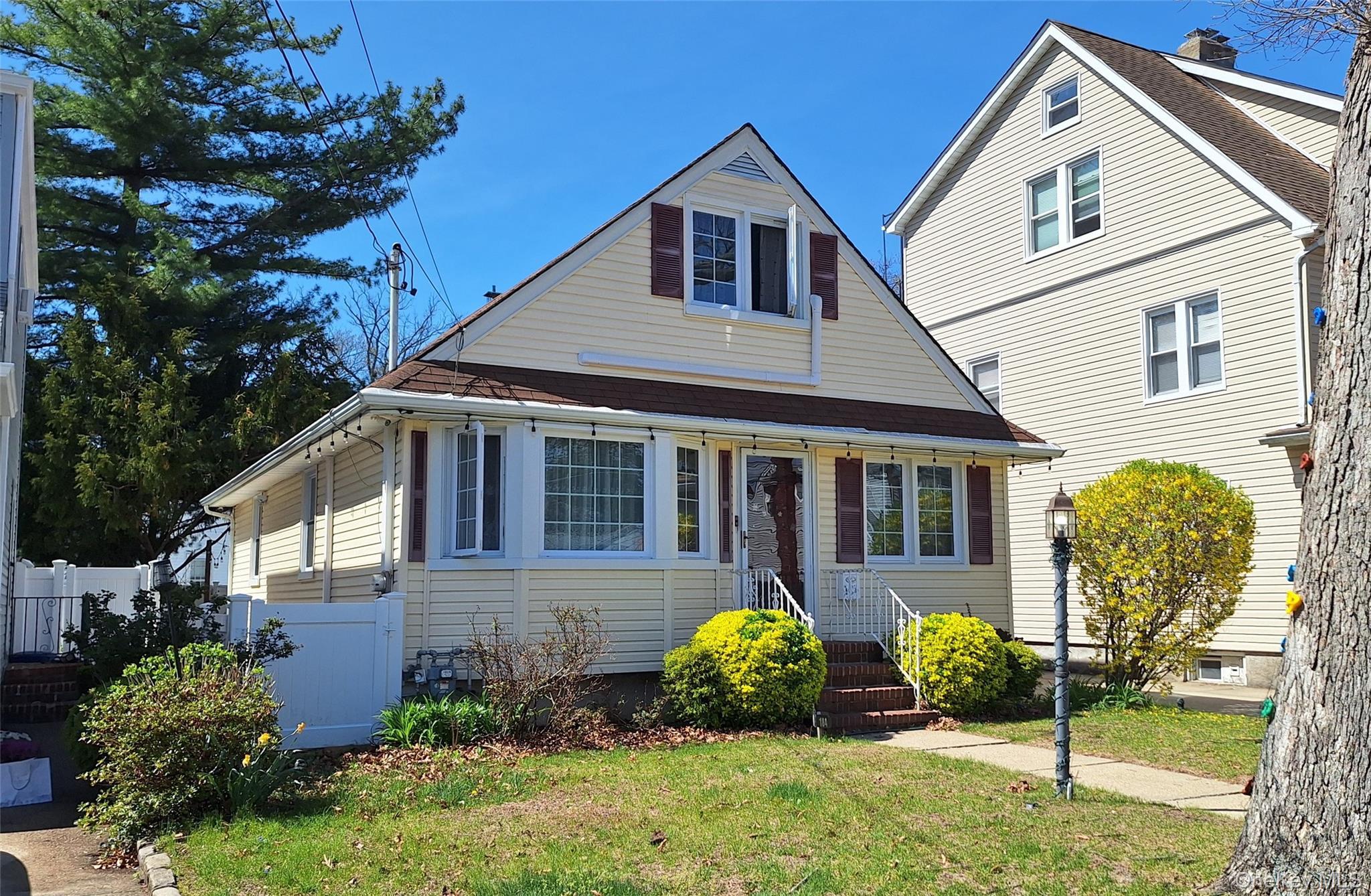 Single Family E Chester Street Nassau County, NY 11580, MLS-1010560-2