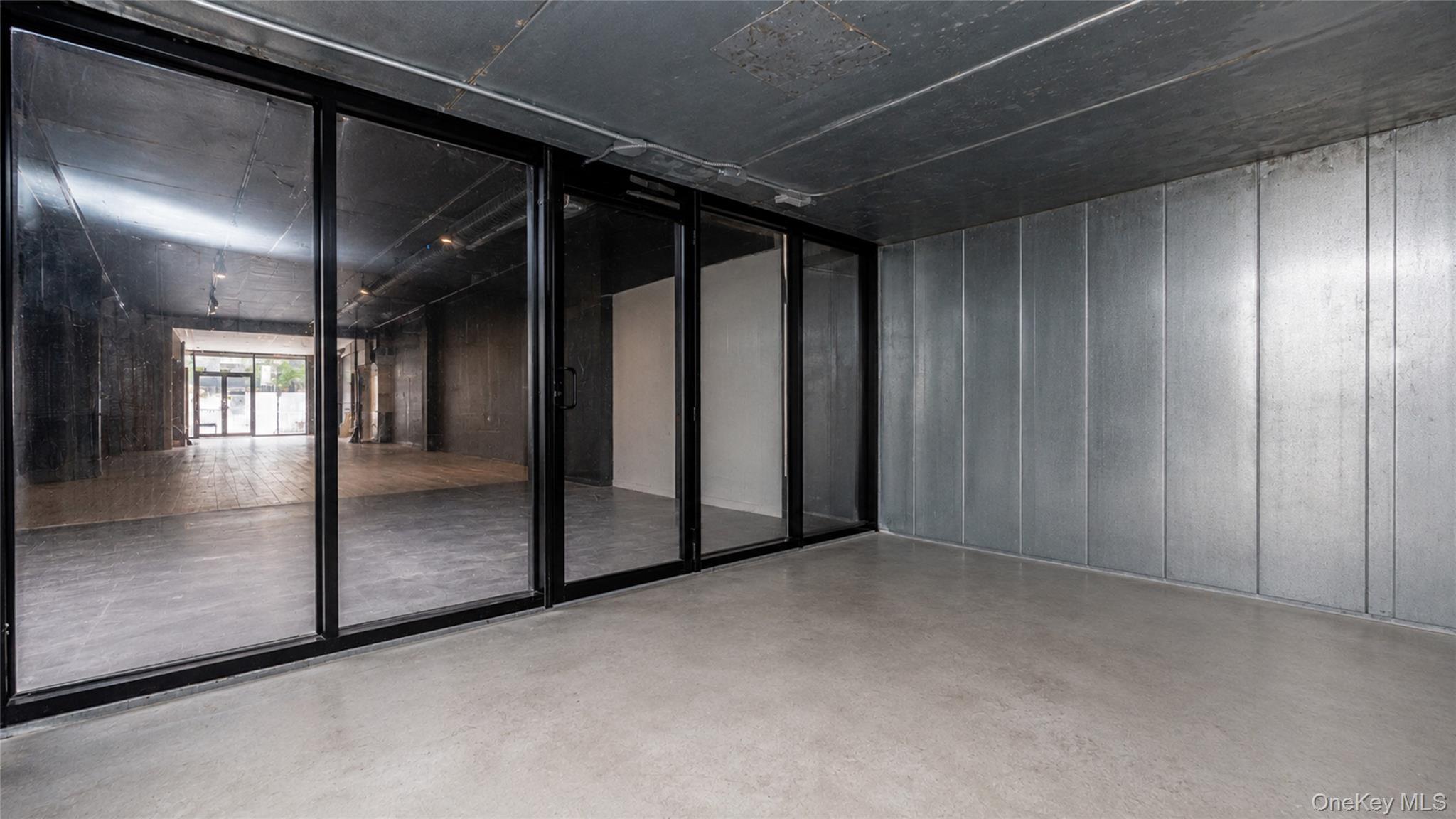 Commercial Lease Broadway Brooklyn, NY 11221, MLS-1010570-10
