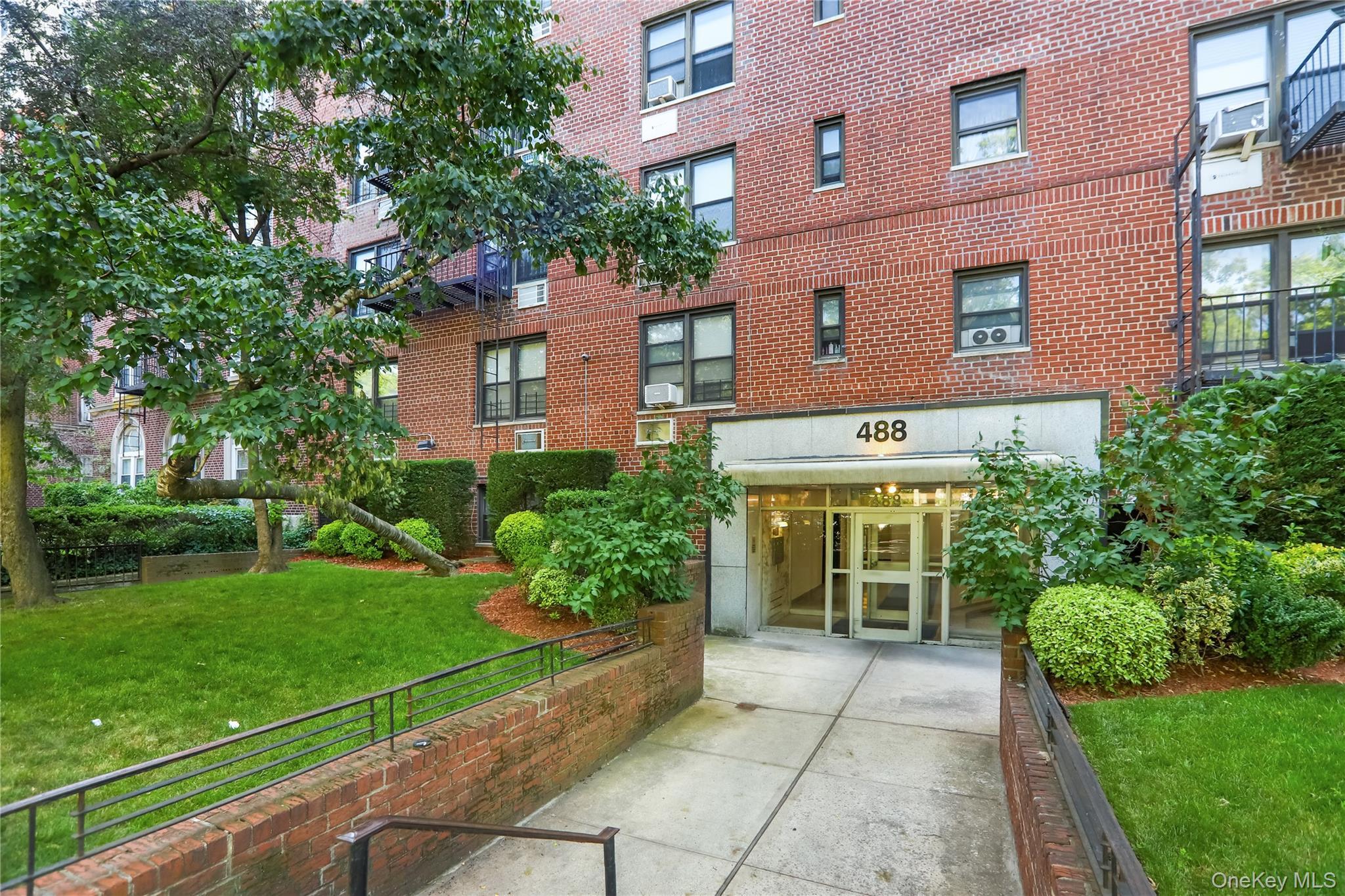 Coop Ocean Parkway Brooklyn, NY 11218, MLS-1010594-13