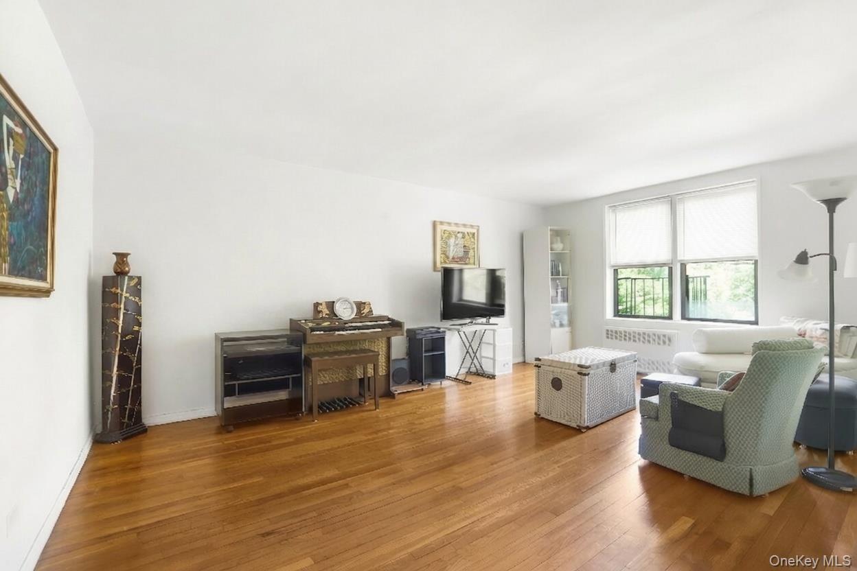 Coop Ocean Parkway Brooklyn, NY 11218, MLS-1010594-4