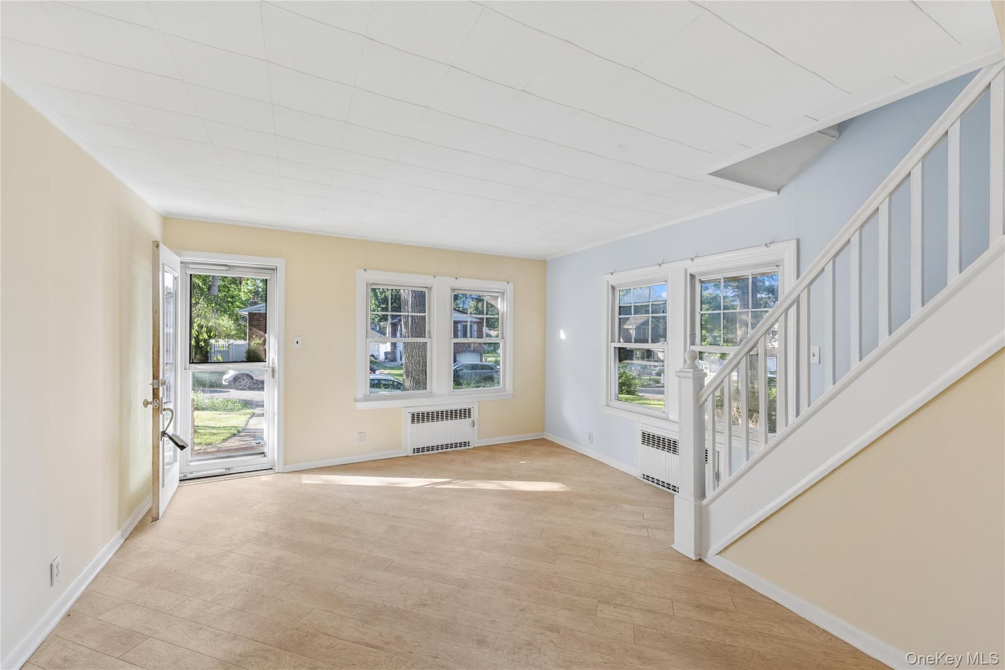 Single Family Lakeview Court  Suffolk County, NY 11779, MLS-1010620-11