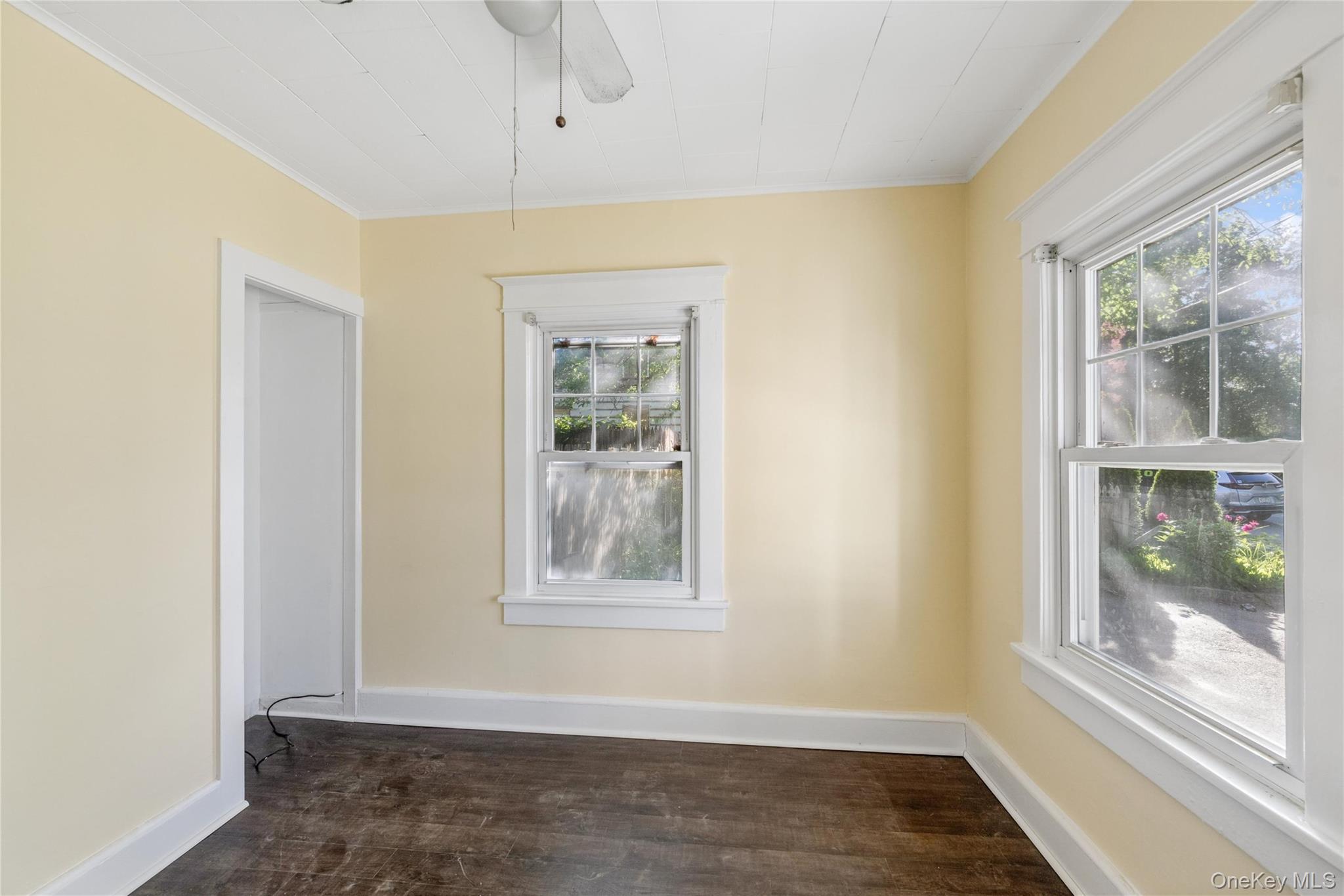 Single Family Lakeview Court  Suffolk County, NY 11779, MLS-1010620-8
