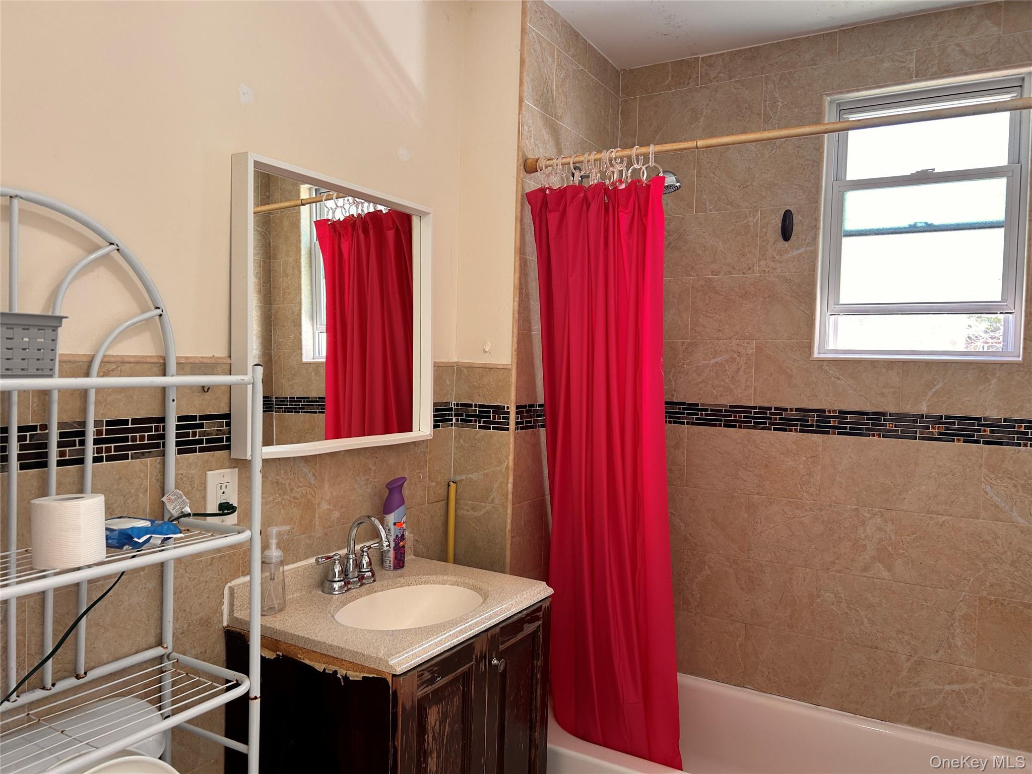 Single Family 53rd Queens, NY 11377, MLS-1010625-3