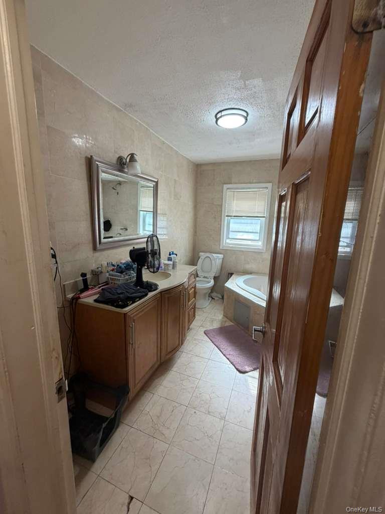 Single Family 136th Road Queens, NY 11422, MLS-1010638-3