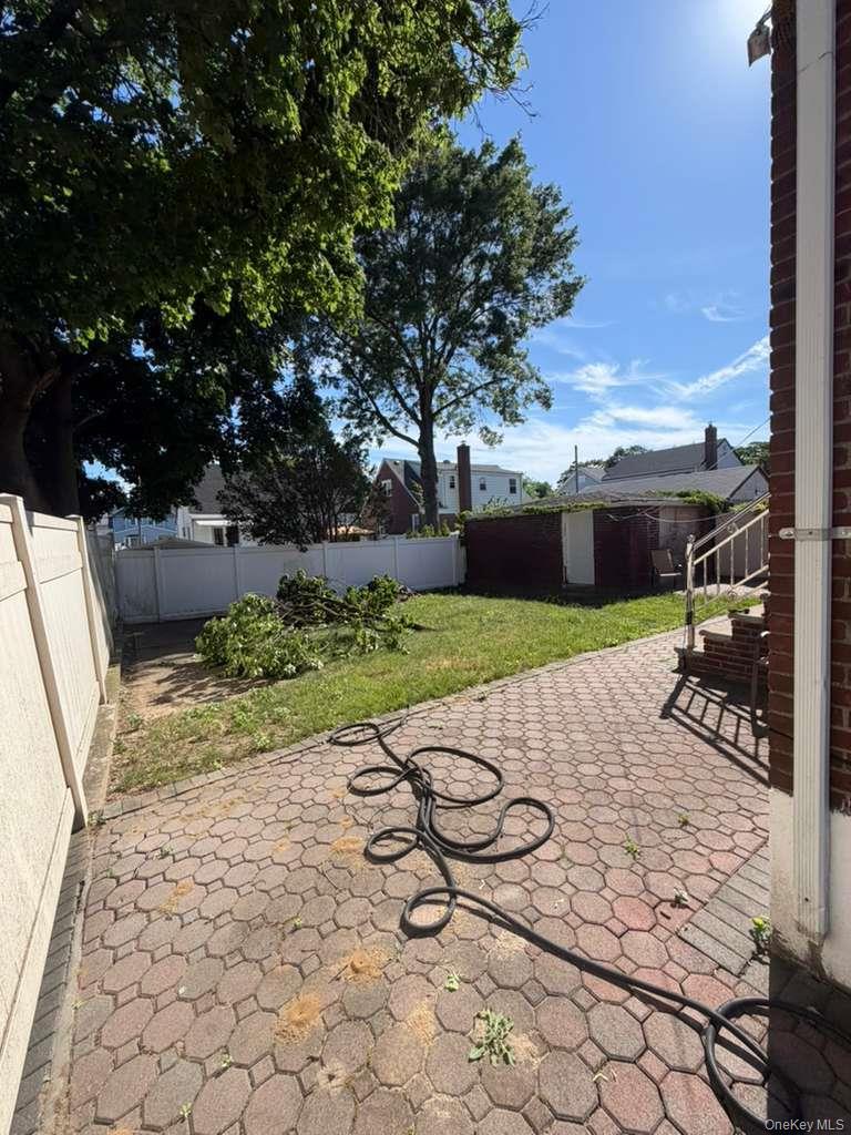 Single Family 136th Road Queens, NY 11422, MLS-1010638-8