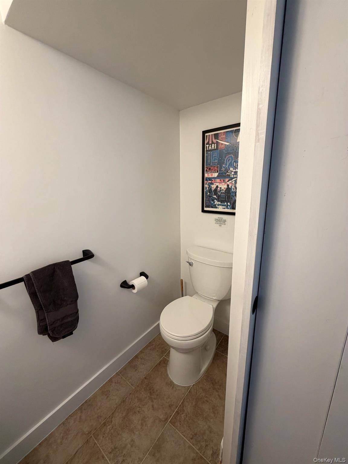 Single Family Shadom Lane  Suffolk County, NY 11937, MLS-1010650-11