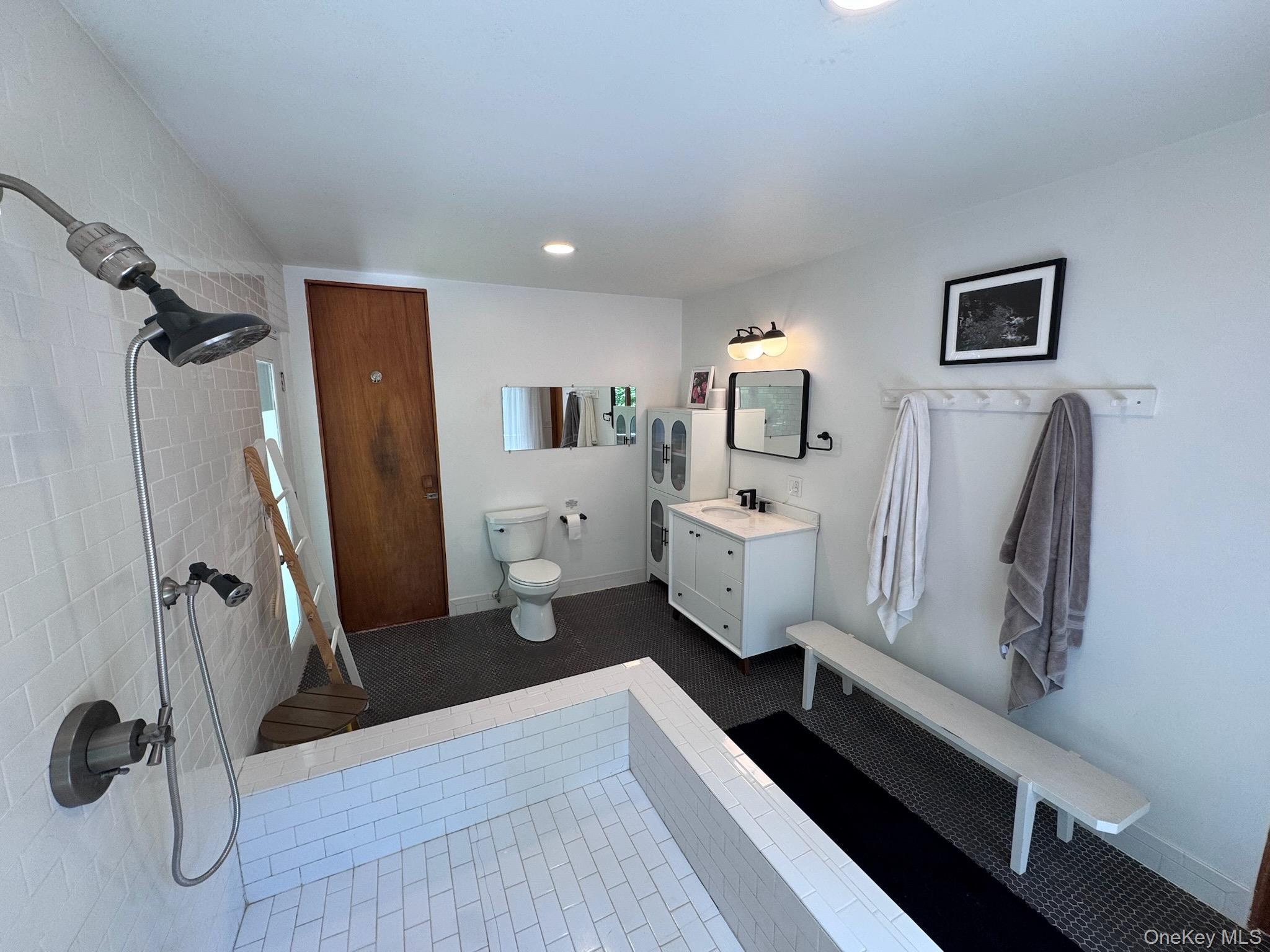 Single Family Shadom Lane  Suffolk County, NY 11937, MLS-1010650-21