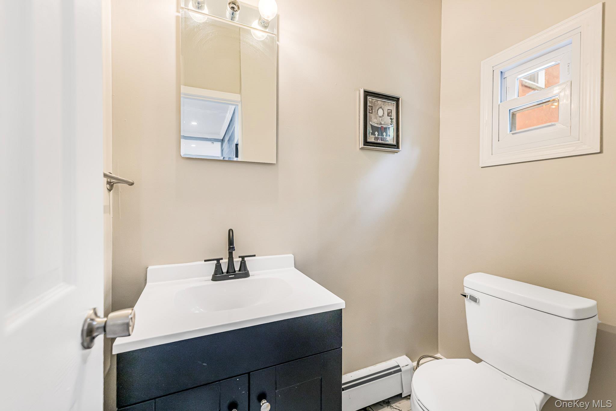 Single Family E 211th Street  Bronx, NY 10467, MLS-1010651-10