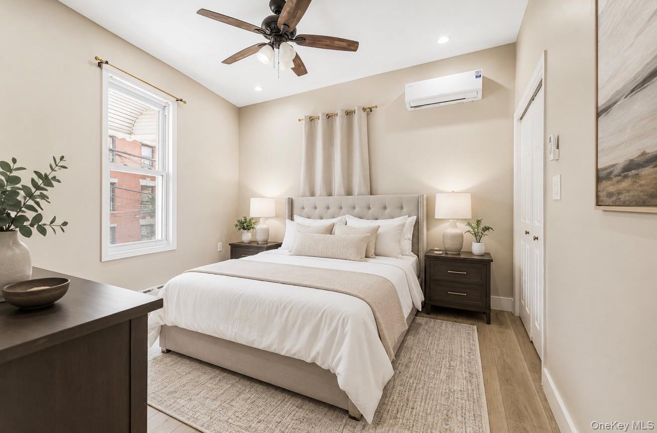 Single Family E 211th Street  Bronx, NY 10467, MLS-1010651-14