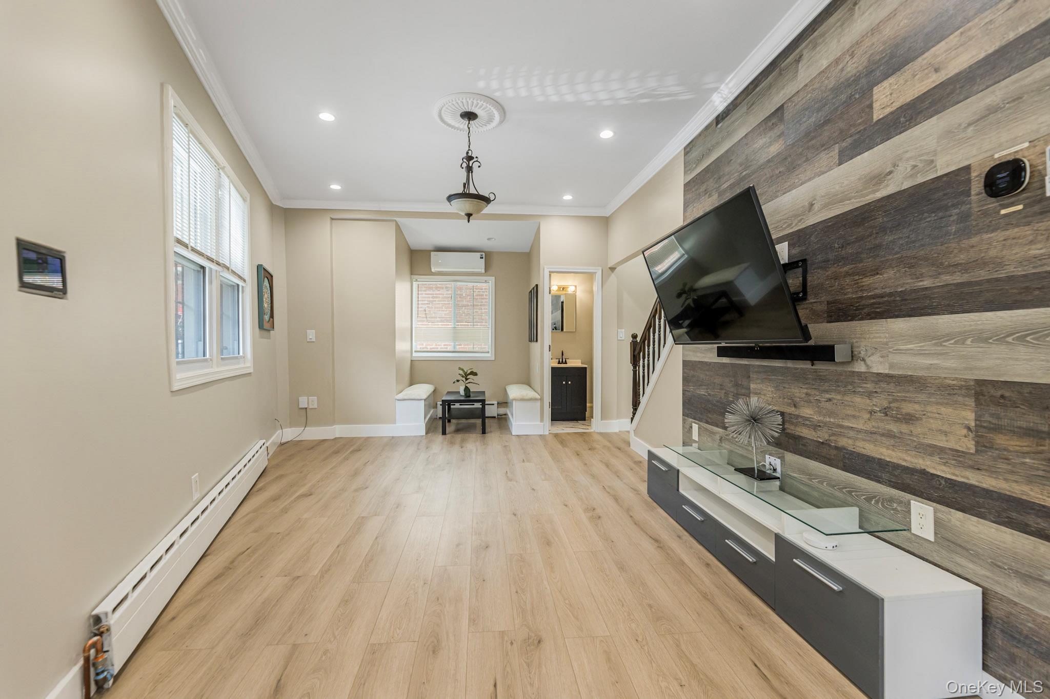 Single Family E 211th Street  Bronx, NY 10467, MLS-1010651-2
