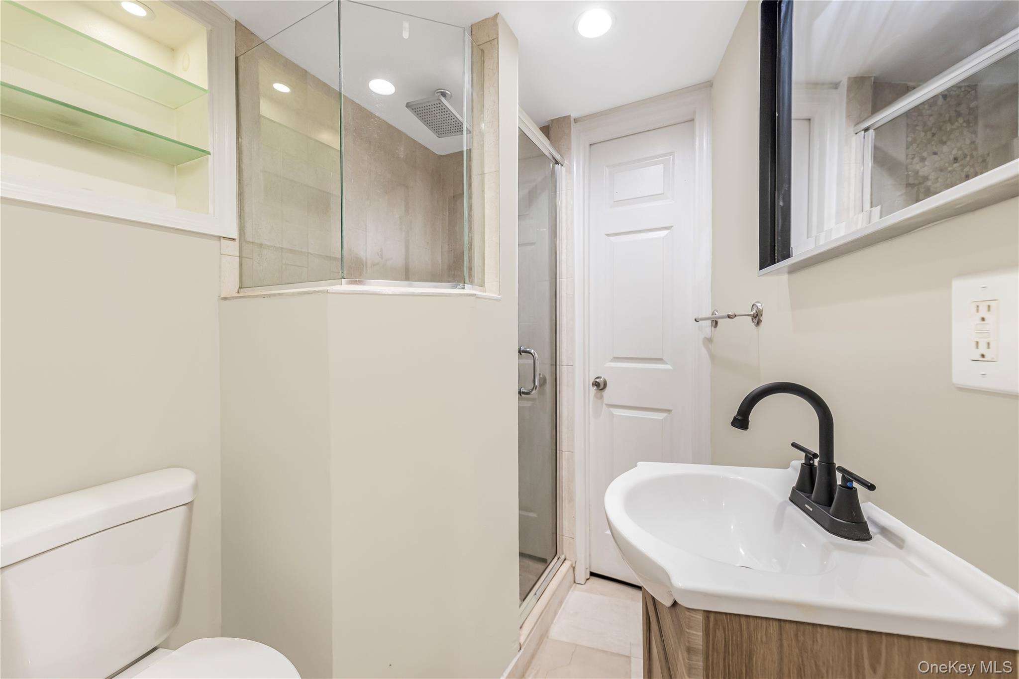 Single Family E 211th Street  Bronx, NY 10467, MLS-1010651-22