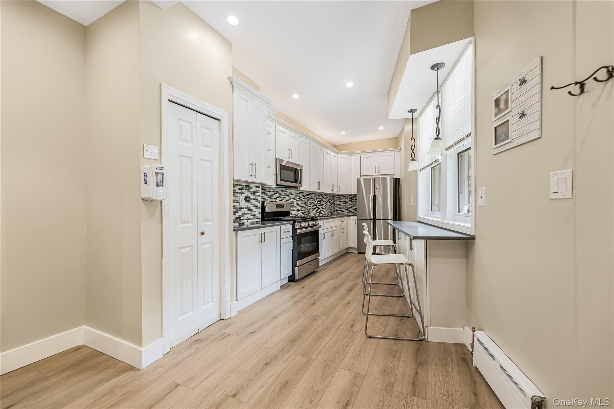 Single Family E 211th Street  Bronx, NY 10467, MLS-1010651-5