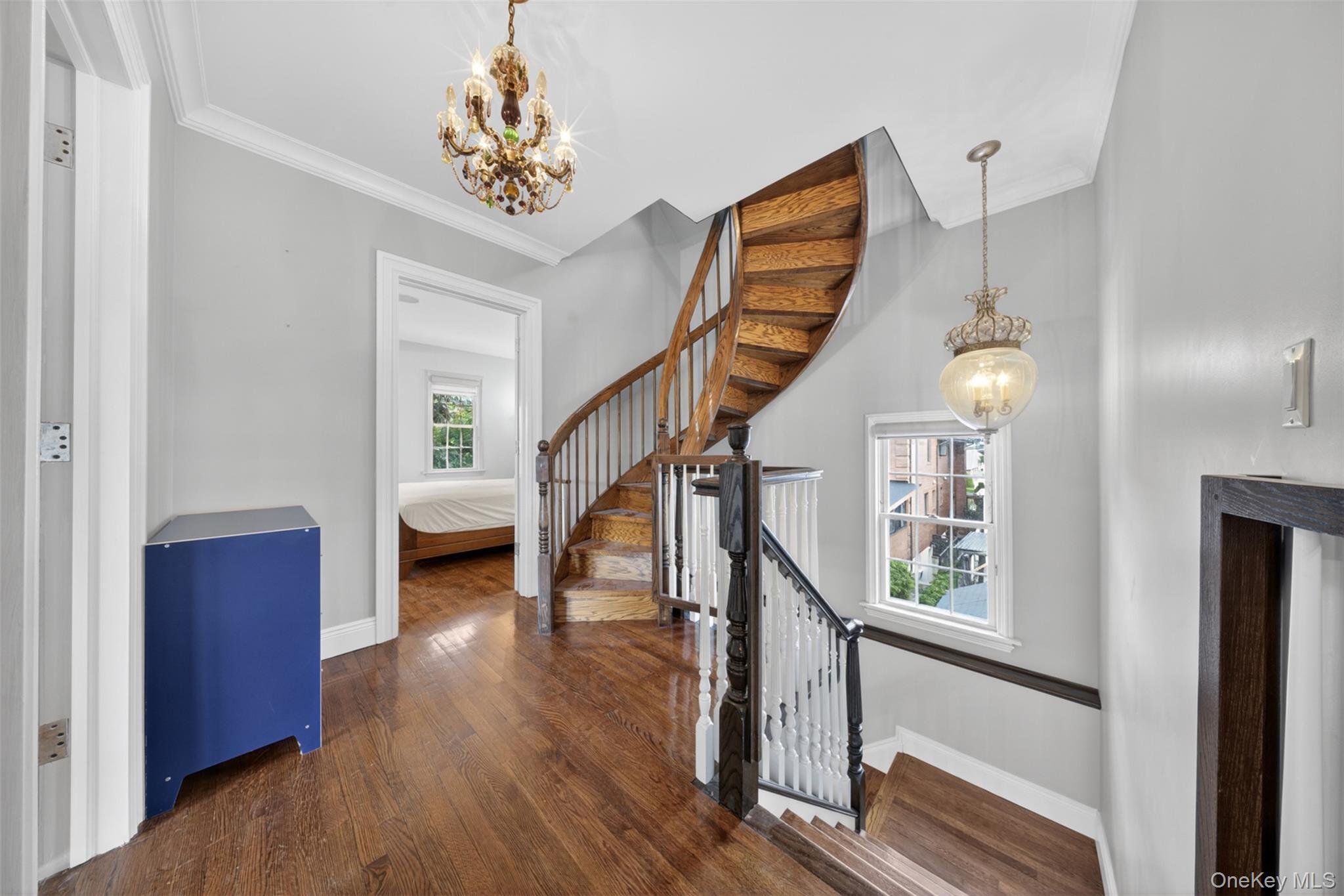 Single Family Murray Lane Queens, NY 11354, MLS-1010652-21