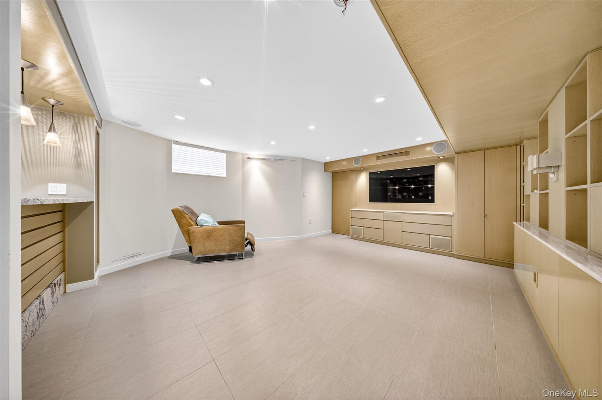 Single Family Murray Lane Queens, NY 11354, MLS-1010652-29