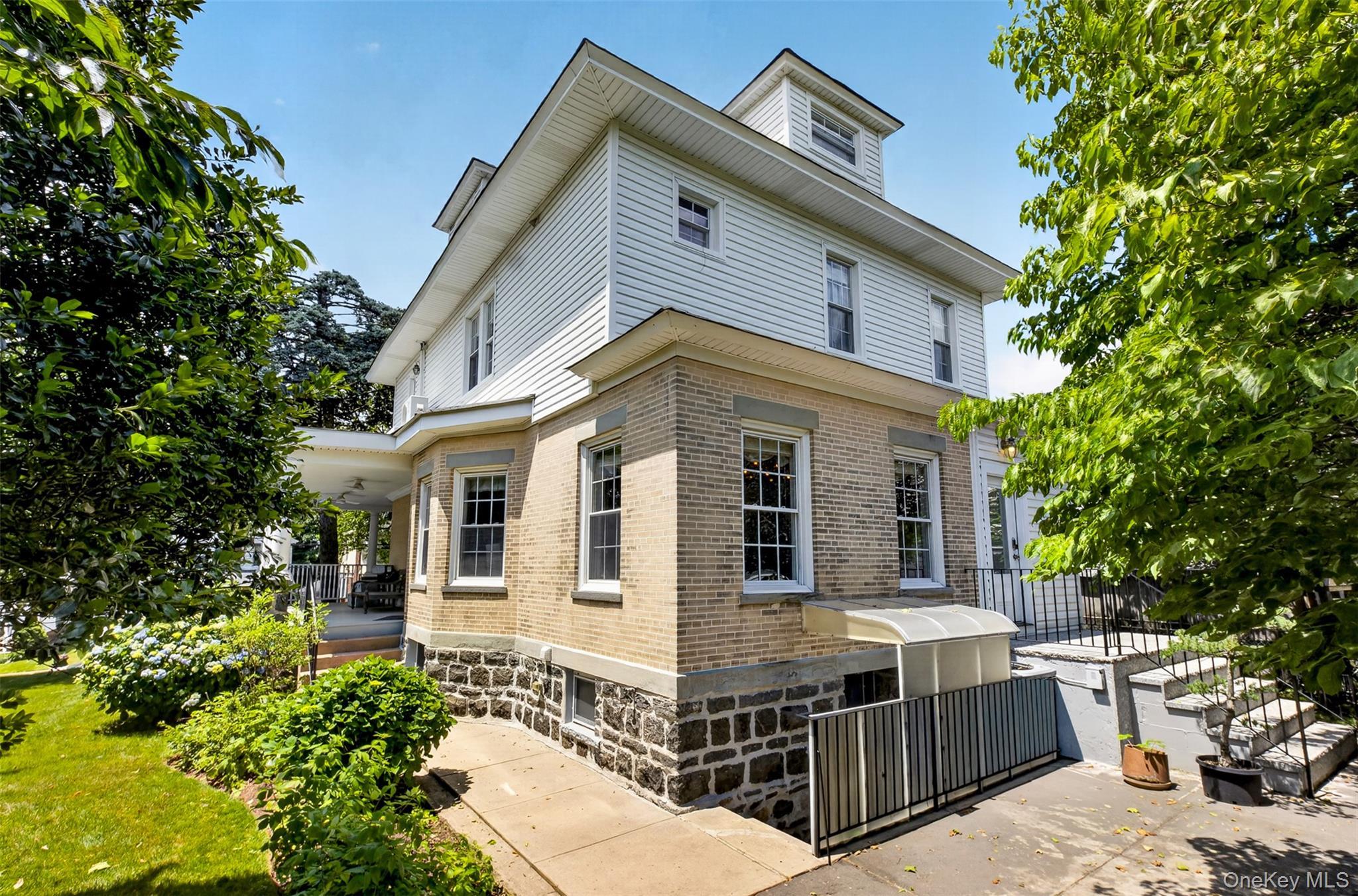 Single Family Murray Lane Queens, NY 11354, MLS-1010652-42