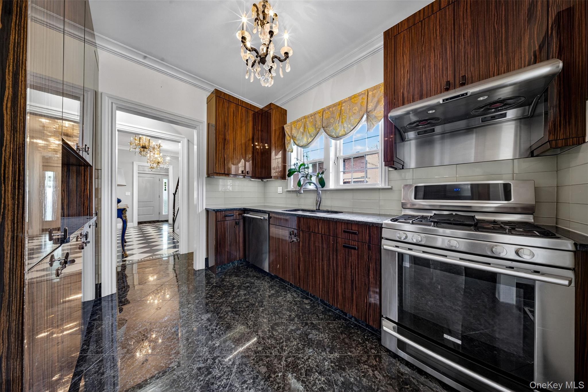 Single Family Murray Lane Queens, NY 11354, MLS-1010652-8