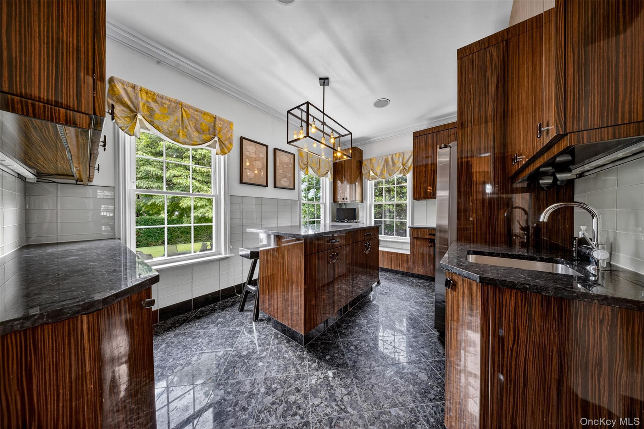 Single Family Murray Lane Queens, NY 11354, MLS-1010652-9