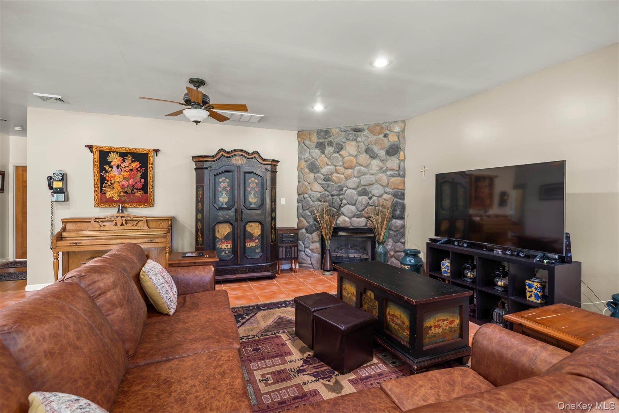 Single Family Flint Road Dutchess County, NY 12545, MLS-1010687-10