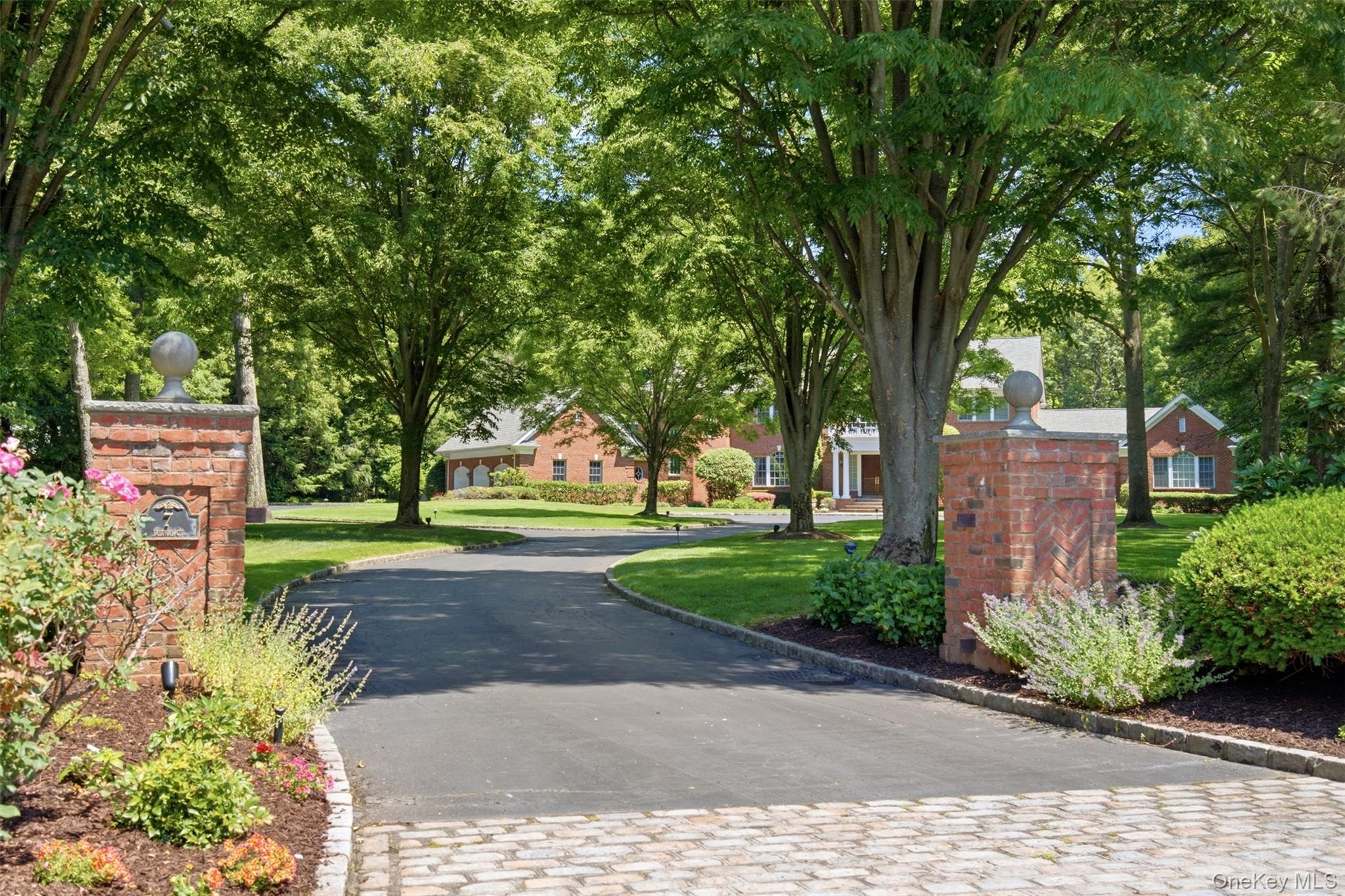 Single Family Fairway Court  Nassau County, NY 11771, MLS-1010689-2