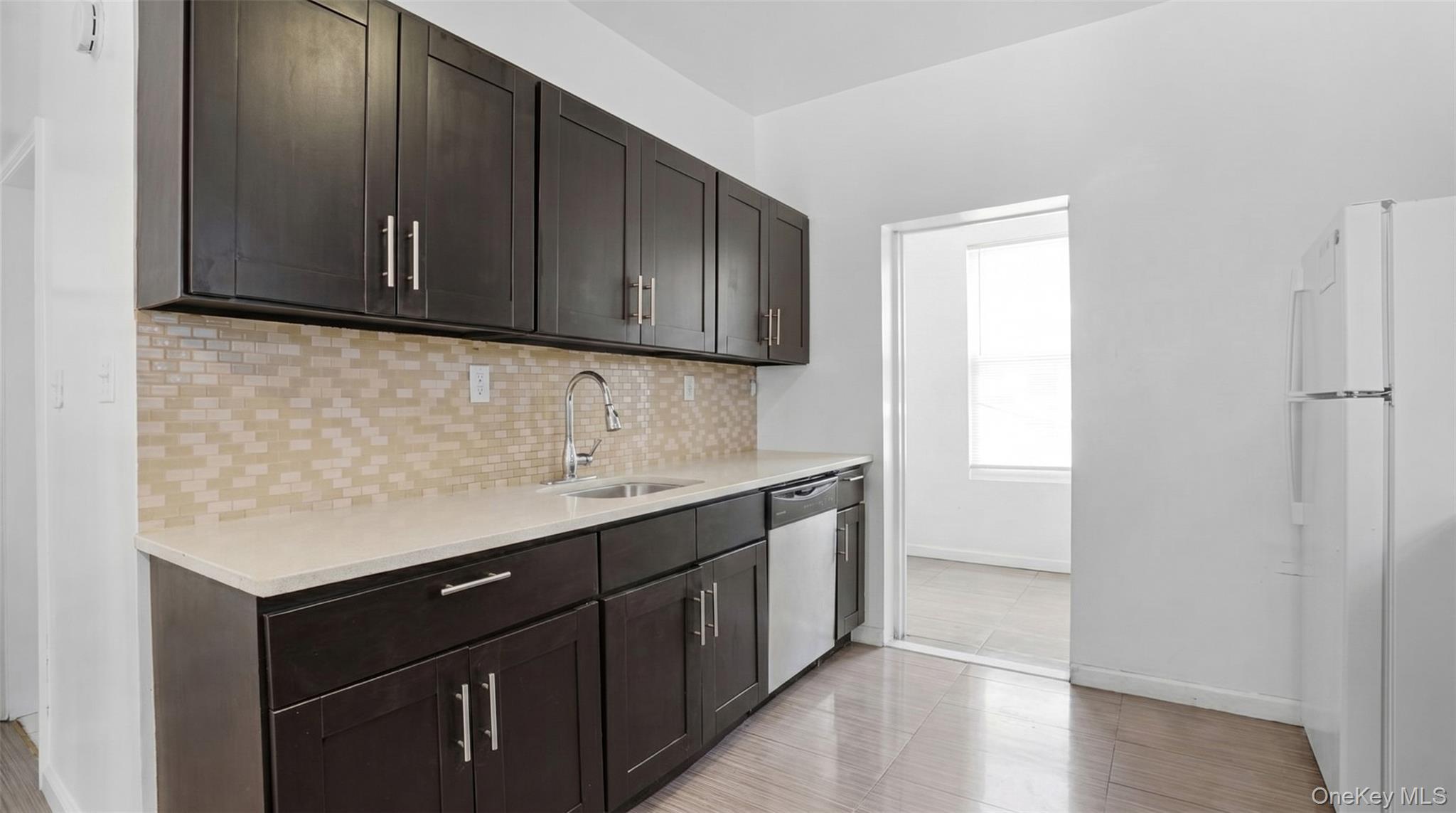 Single Family 225th Bronx, NY 10466, MLS-1010692-5