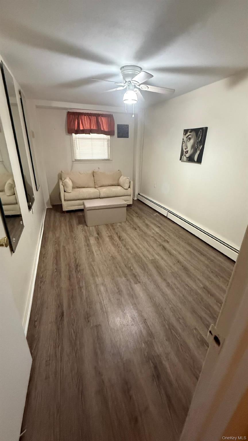 Single Family Dumont Queens, NY 11417, MLS-1010744-10