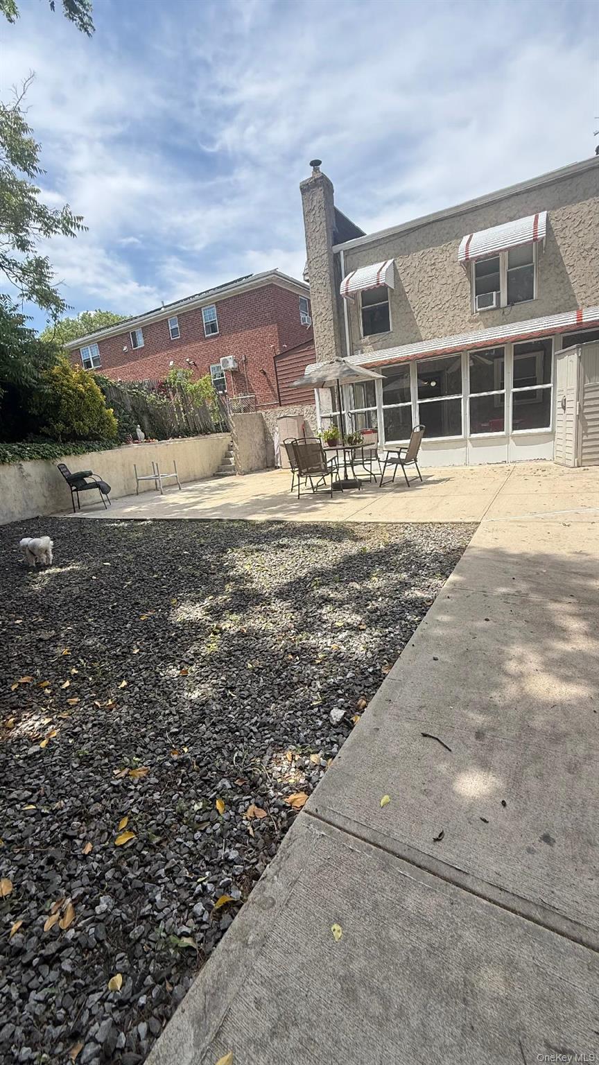 Single Family Dumont Queens, NY 11417, MLS-1010744-19