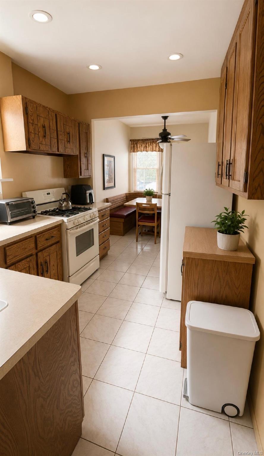 Single Family Dumont Queens, NY 11417, MLS-1010744-3