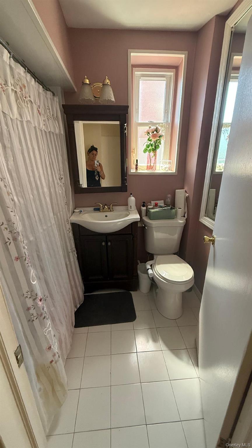 Single Family Dumont Queens, NY 11417, MLS-1010744-6