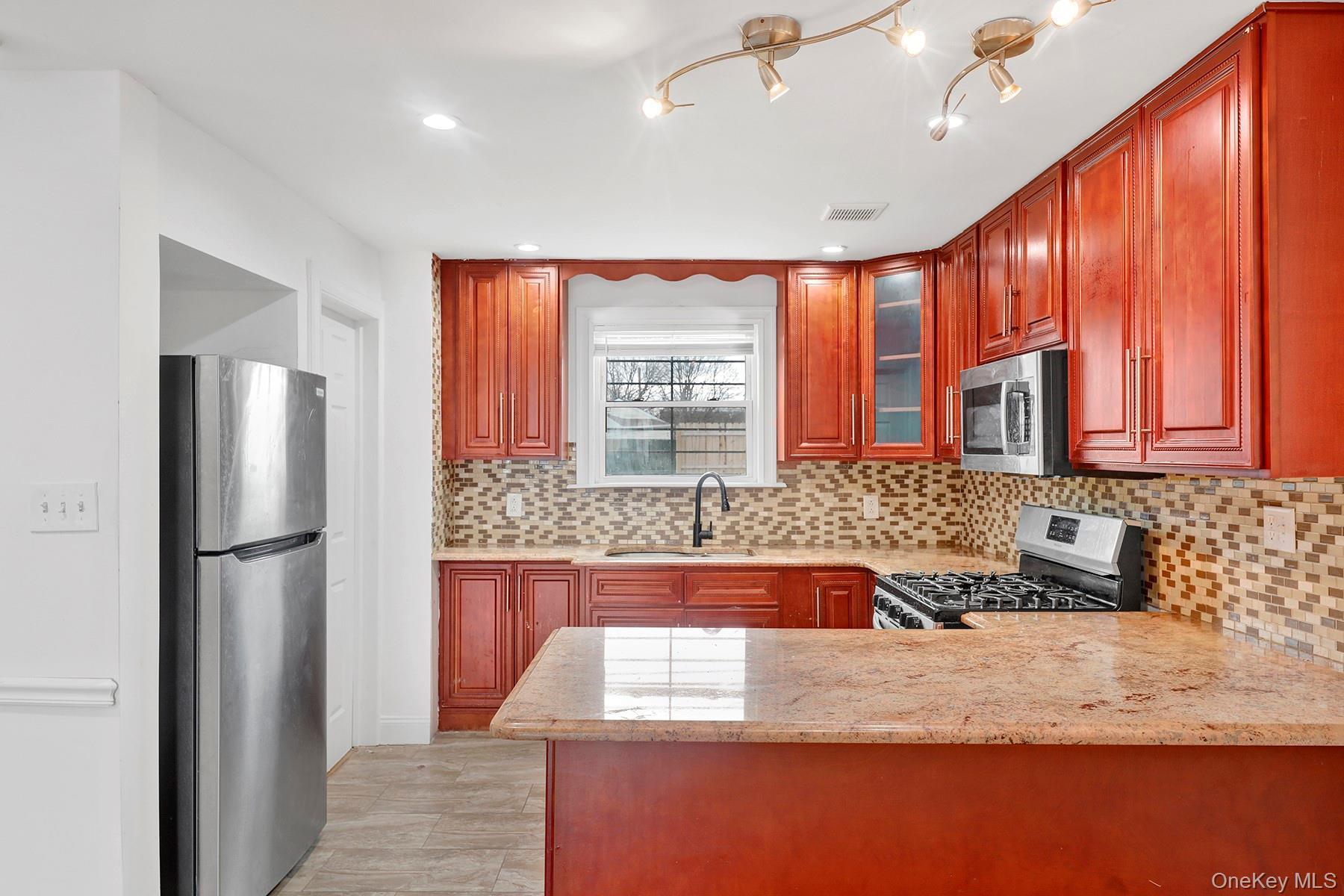 Single Family 109 Queens, NY 11433, MLS-1010756-2