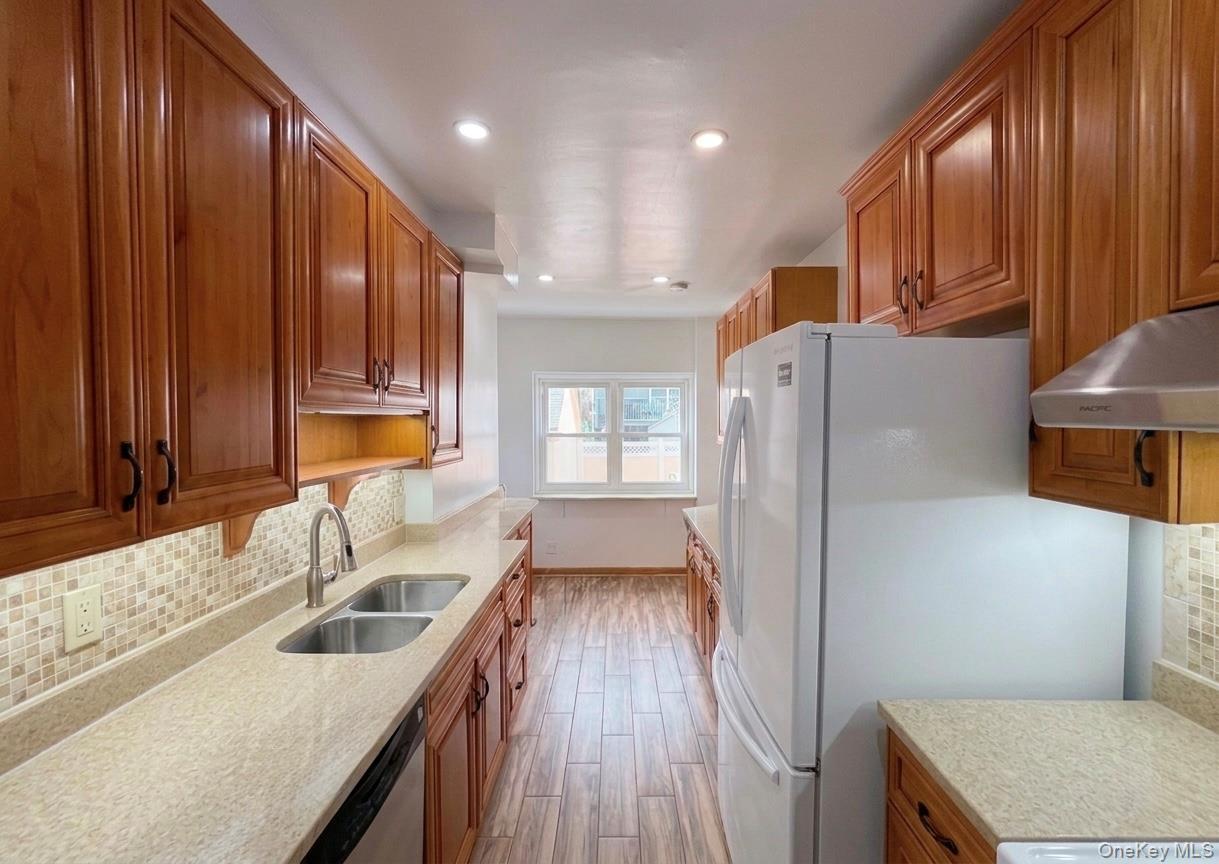 Single Family 72nd Avenue Queens, NY 11367, MLS-1010759-5