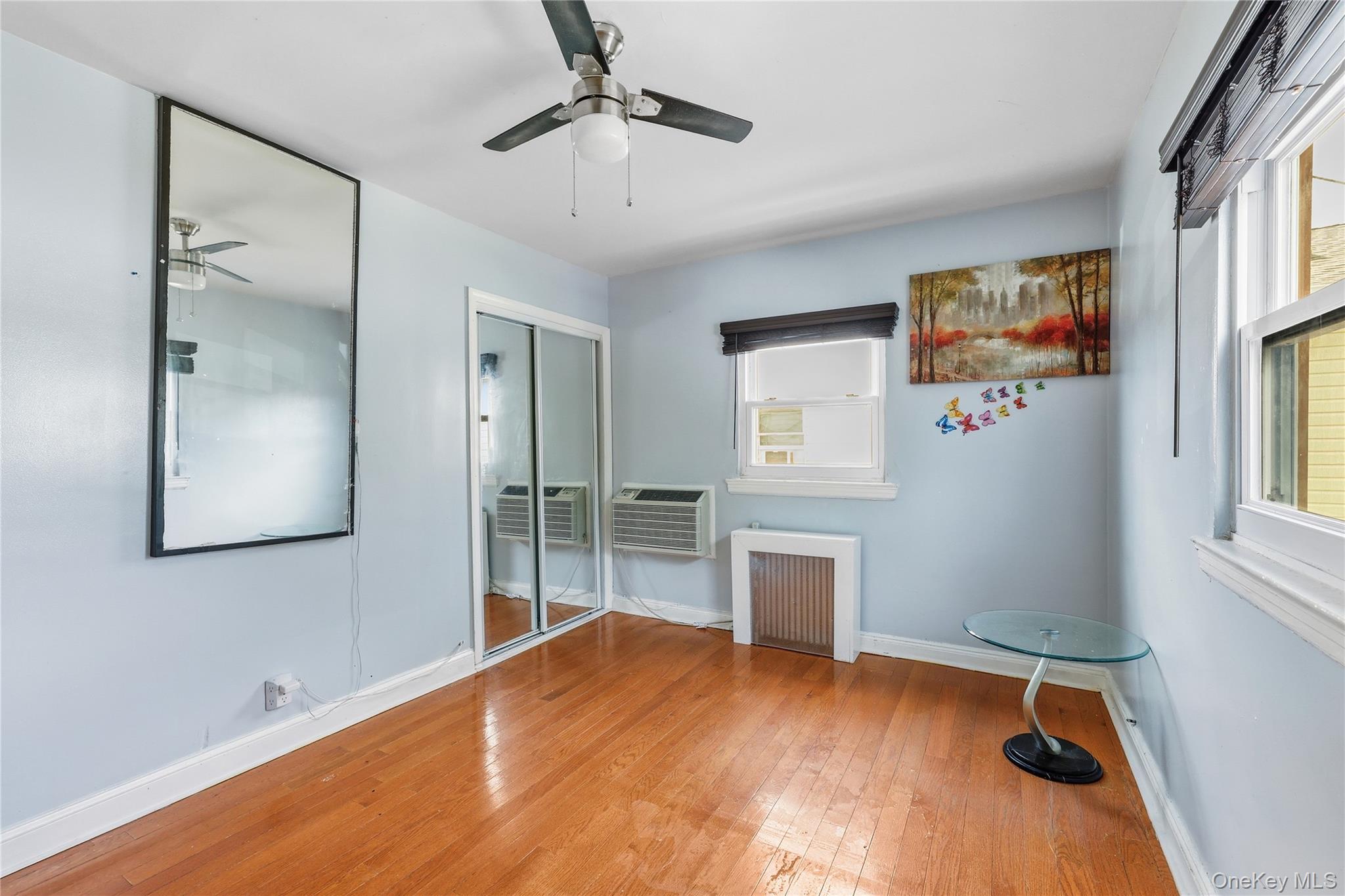 Single Family 252nd Street  Queens, NY 11426, MLS-1010788-16