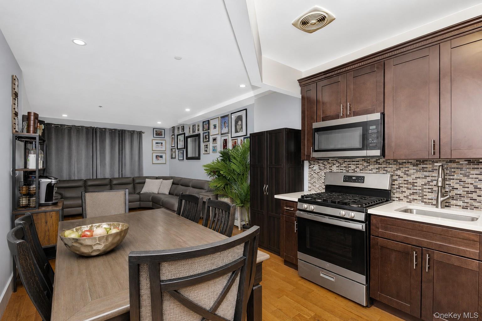 Single Family 104th Road  Queens, NY 11433, MLS-1010794-16