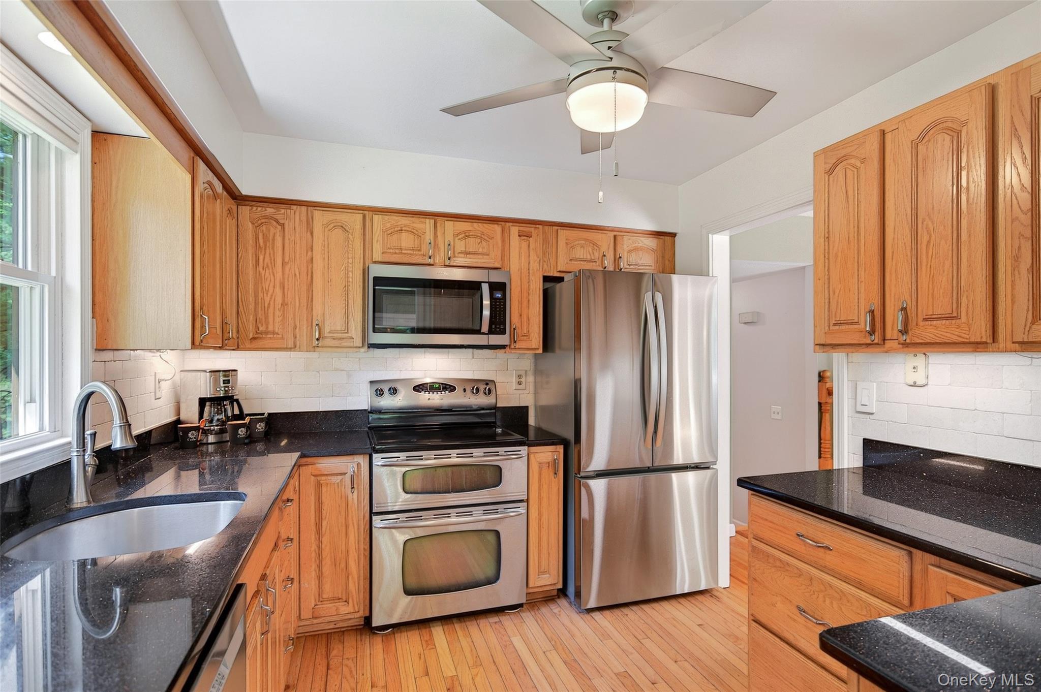 Single Family Dick Finn New Fairfield Ct Out Of Area, NY 06812, MLS-1010853-21