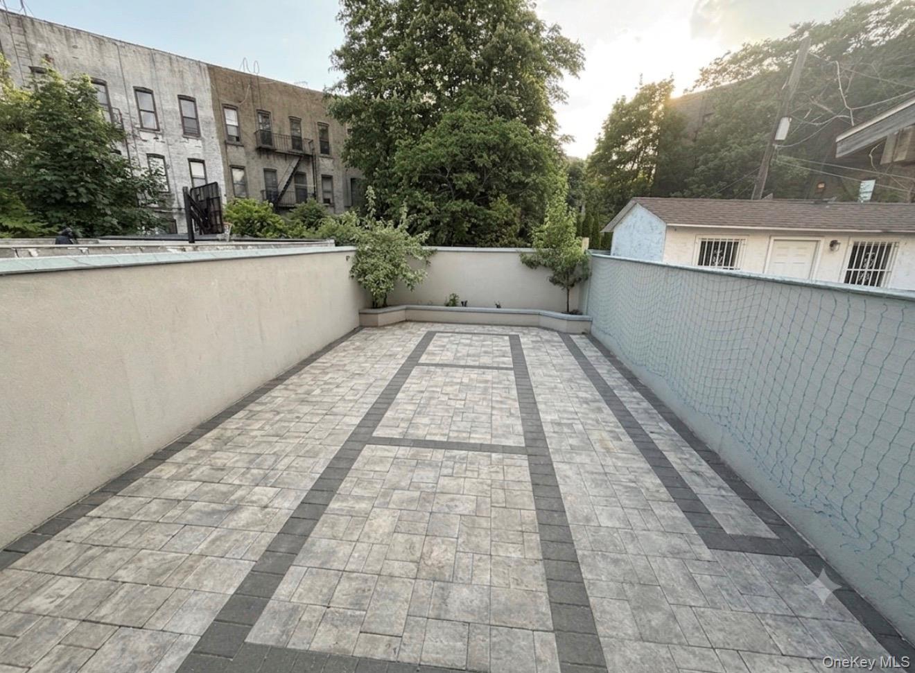 Single Family Dahill Road Brooklyn, NY 11218, MLS-1010876-3