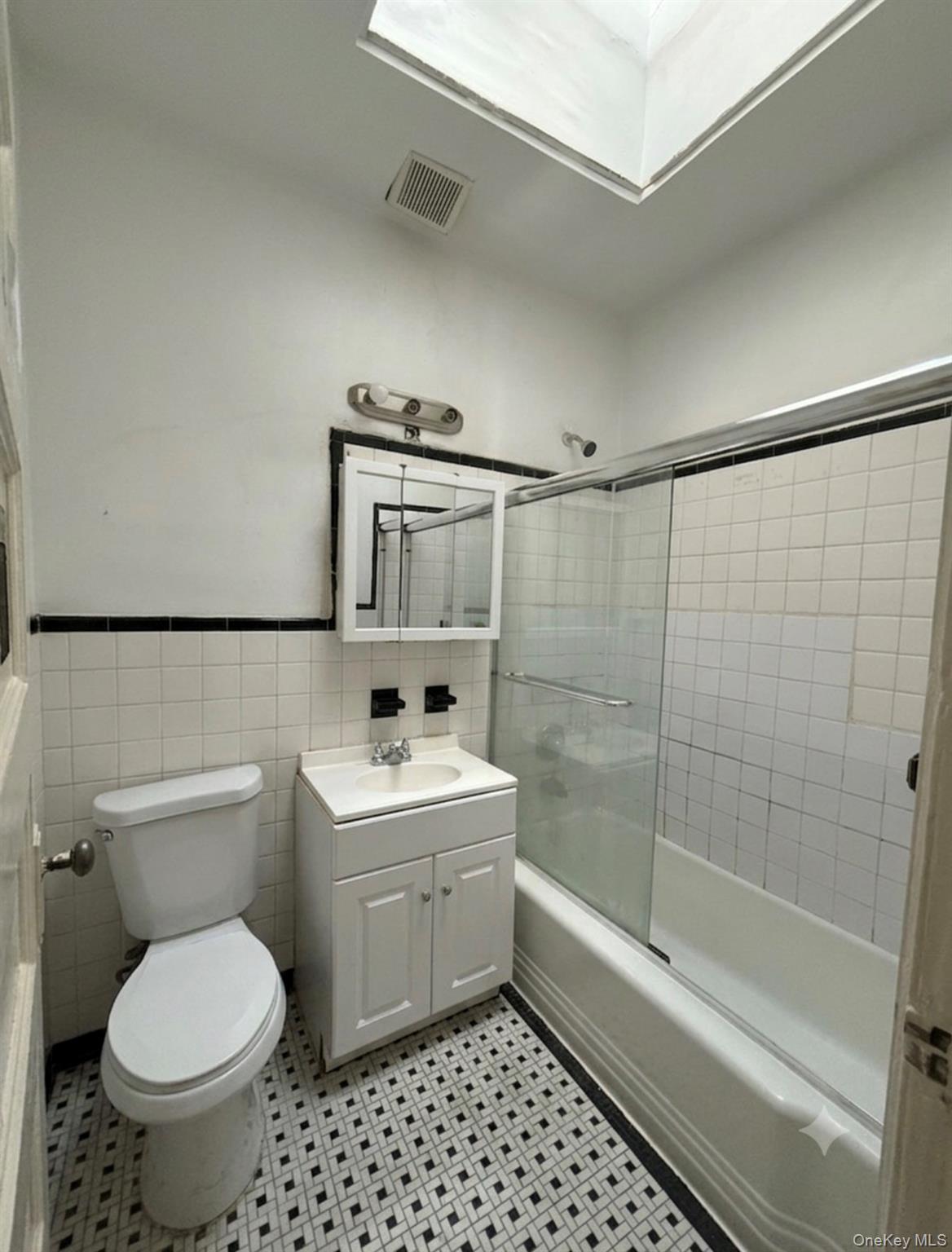 Single Family Dahill Road Brooklyn, NY 11218, MLS-1010876-7