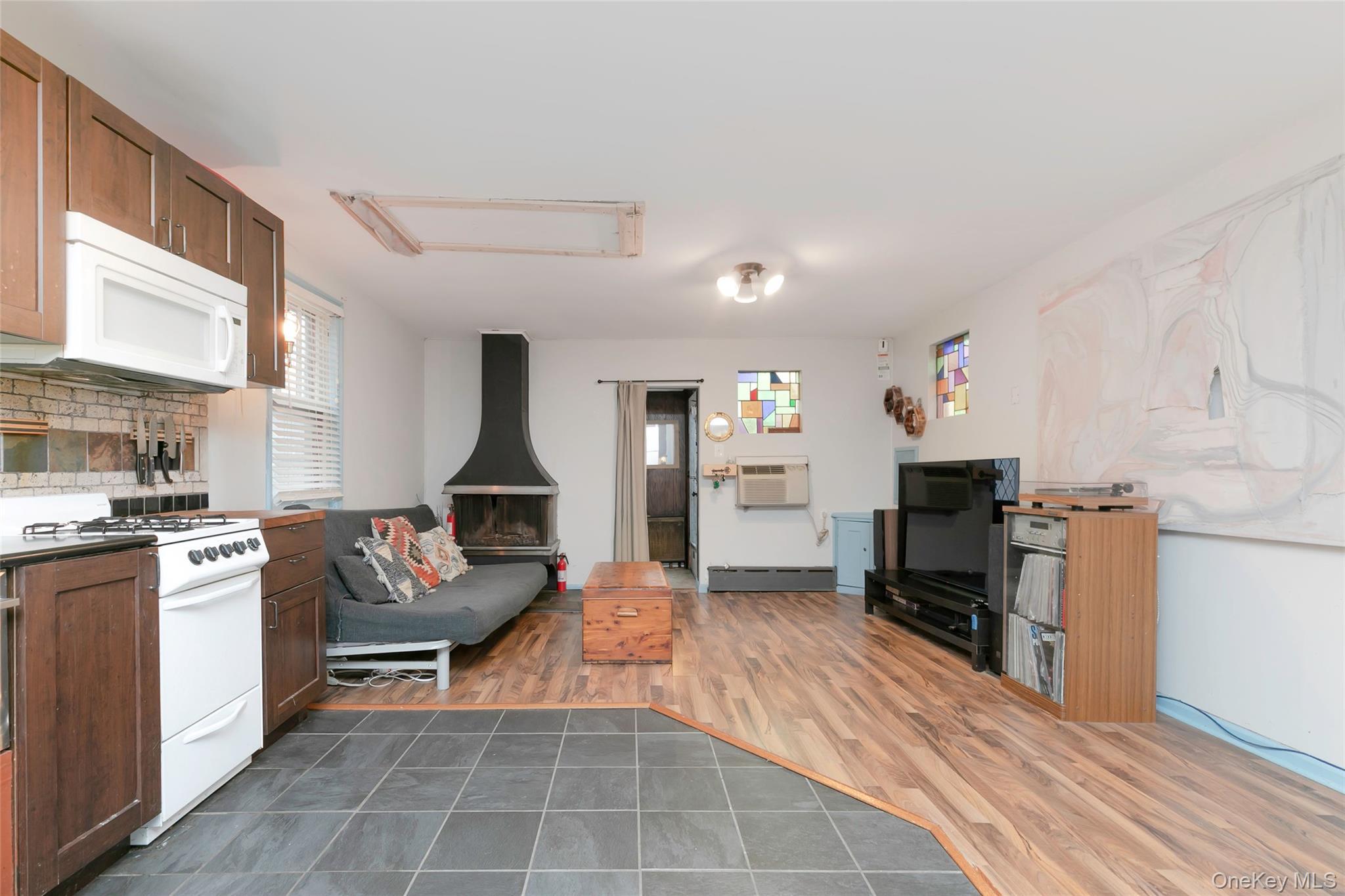 Single Family Tier  Bronx, NY 10464, MLS-1010881-14