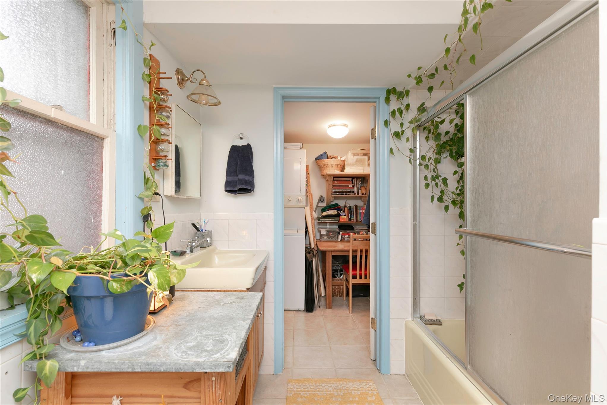 Single Family Tier  Bronx, NY 10464, MLS-1010881-3