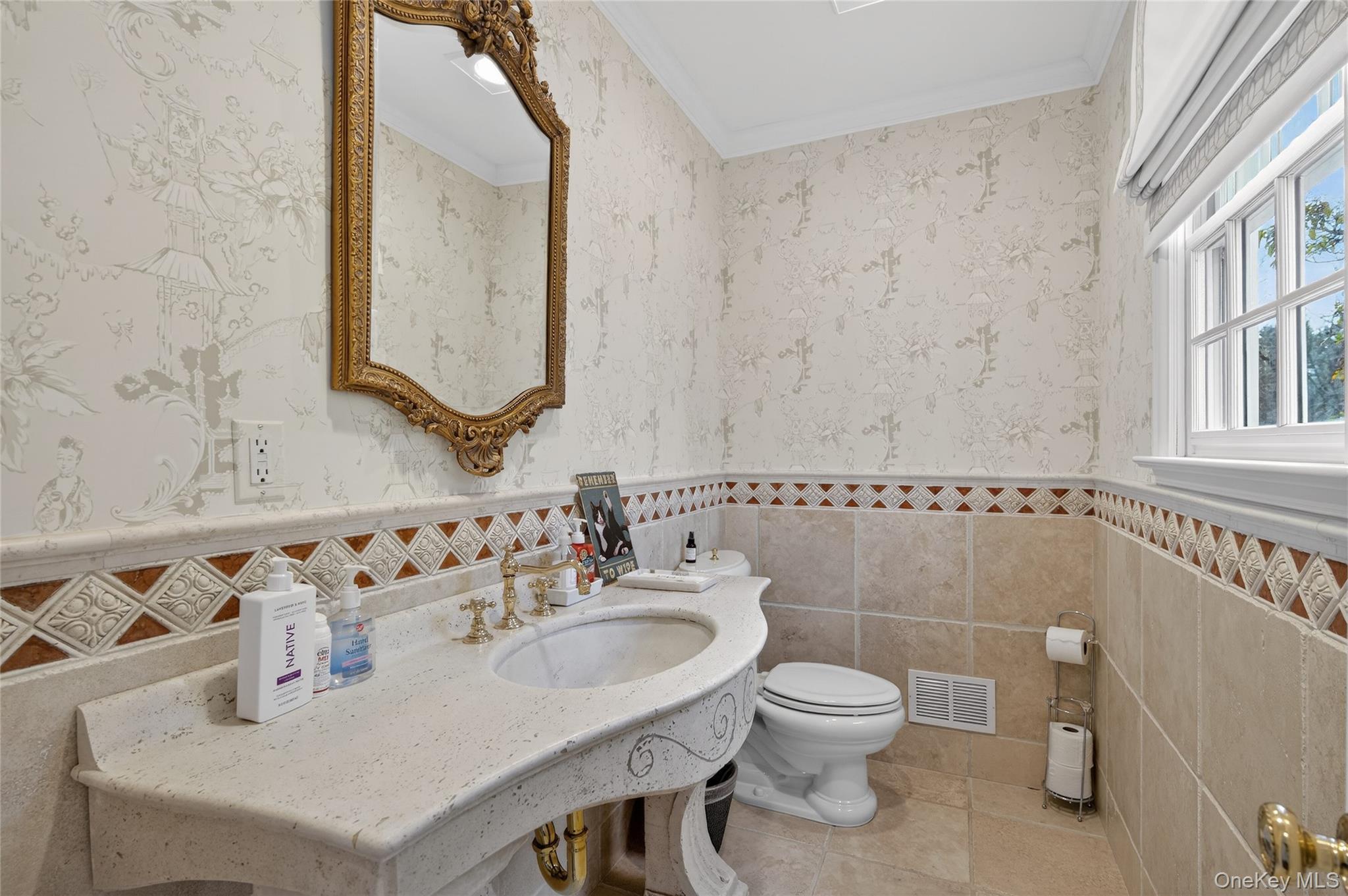 Single Family Muttontown Road Nassau County, NY 11791, MLS-1010916-15