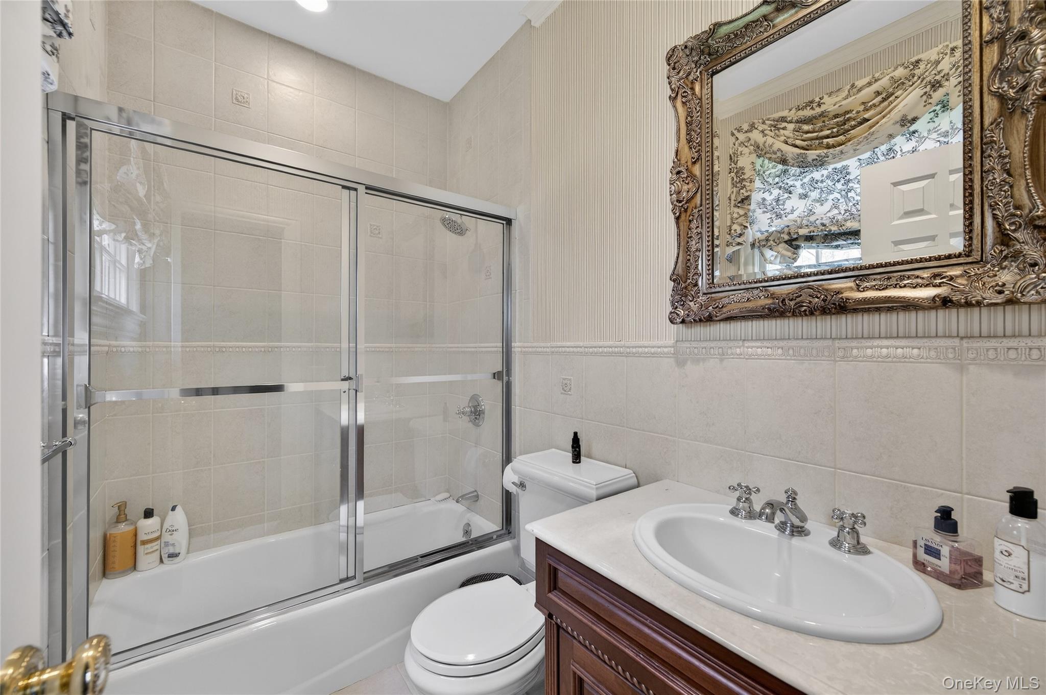 Single Family Muttontown Road Nassau County, NY 11791, MLS-1010916-31